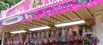 Süßigkeitenbude auf dem Jahrmarkt Pützchens Markt