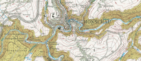 Ausschnitt aus einer heutigen großmaßstäbigen Karte mit geographischen Objekten und Geländeformen
