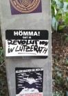 Ein Aufkleber mit der Aufschrift "Hömma! Dat is Revolution in Lützerath!"